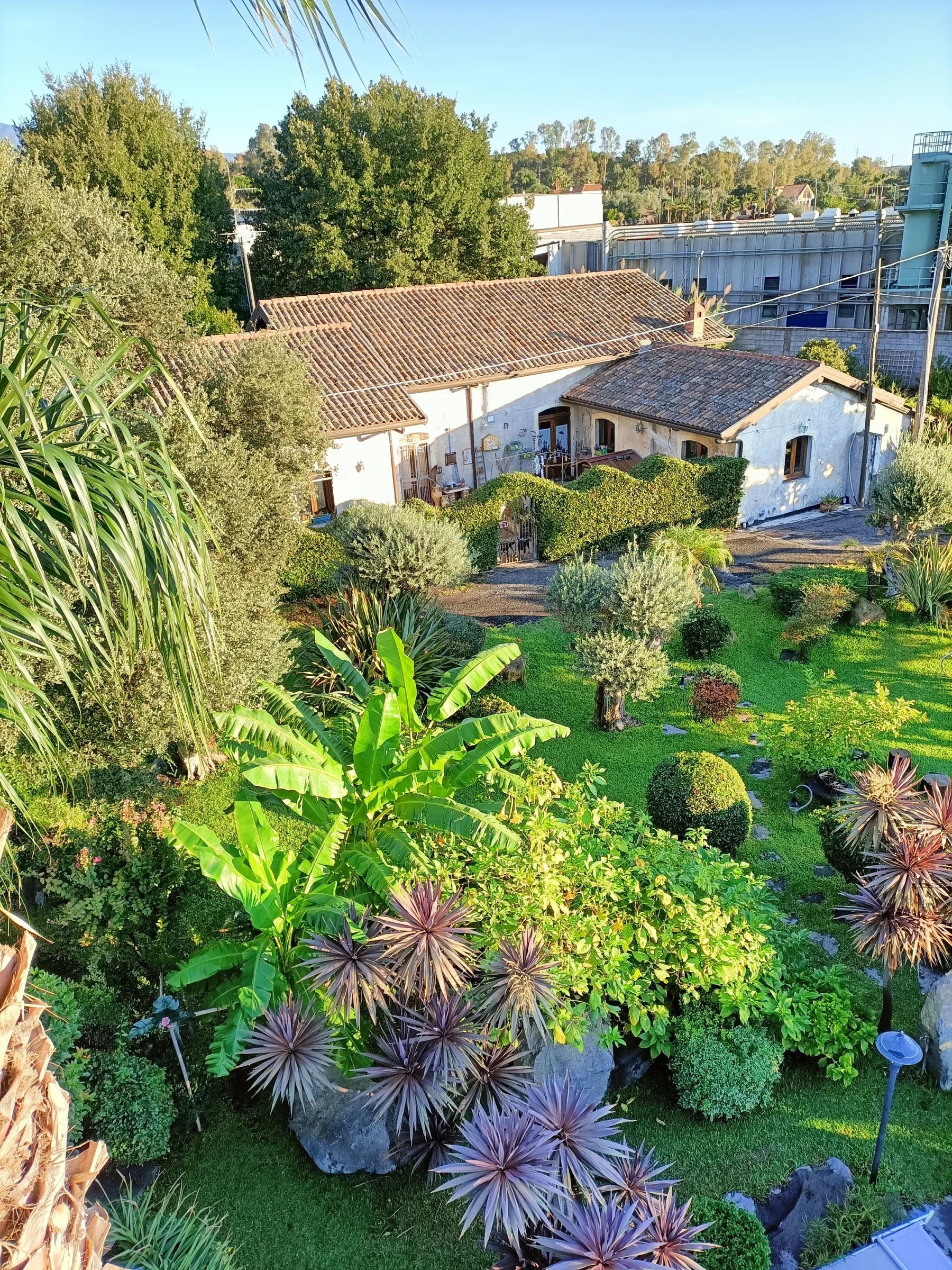 Casa con giardino
